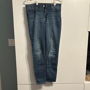 Lucky Brand Medium Wash Denim Jeans